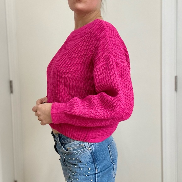 Beautiful Twist Back Crop Chenille Pullover Sweater - Picture 5 of 9